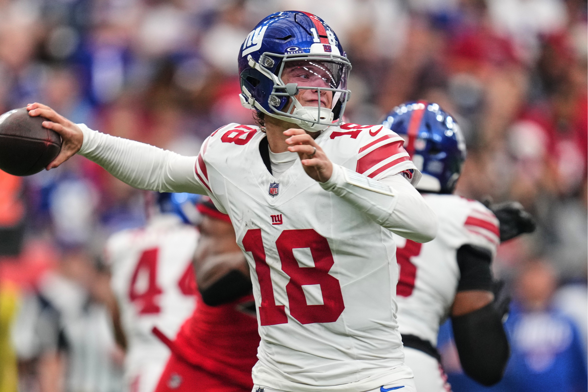 J.J. McCarthy throws a pass during the New York Giants' win over the Houston Texans during the 2026 NFL season. LAPRESSE