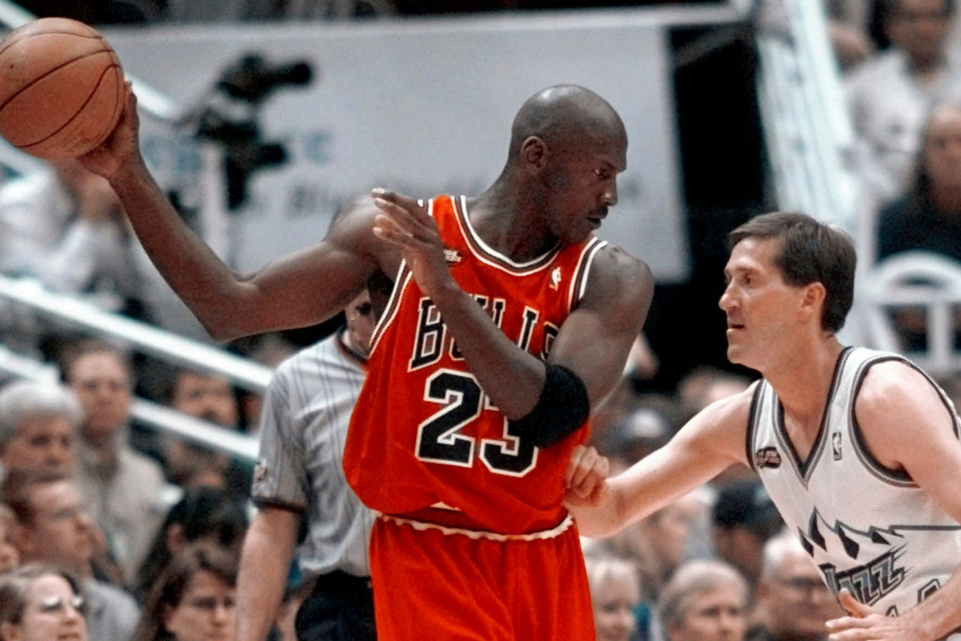 The former player paid about $275 million for control of the Charlotte Hornets, and in 2023 he sold his majority stake in a deal that valued the franchise at $3 billion. LAPRESSE